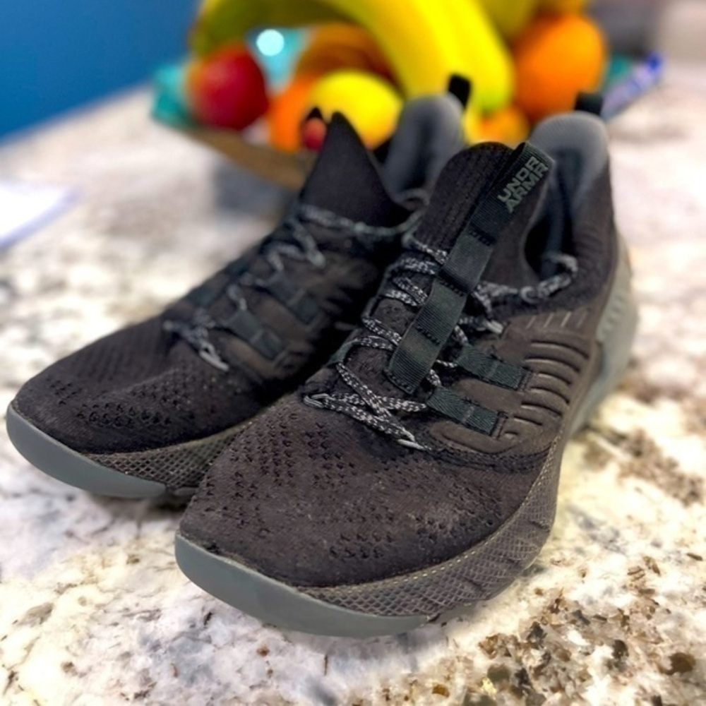 Under Armour Hovr Tribyse Running Shoes woman’s size 8